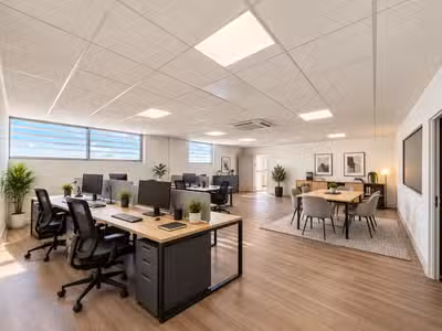 A louer bureaux 188m² R+1 à Baie-Mahault Jarry