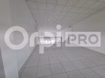 Avec ORPI  louez vos bureaux de 119 m2