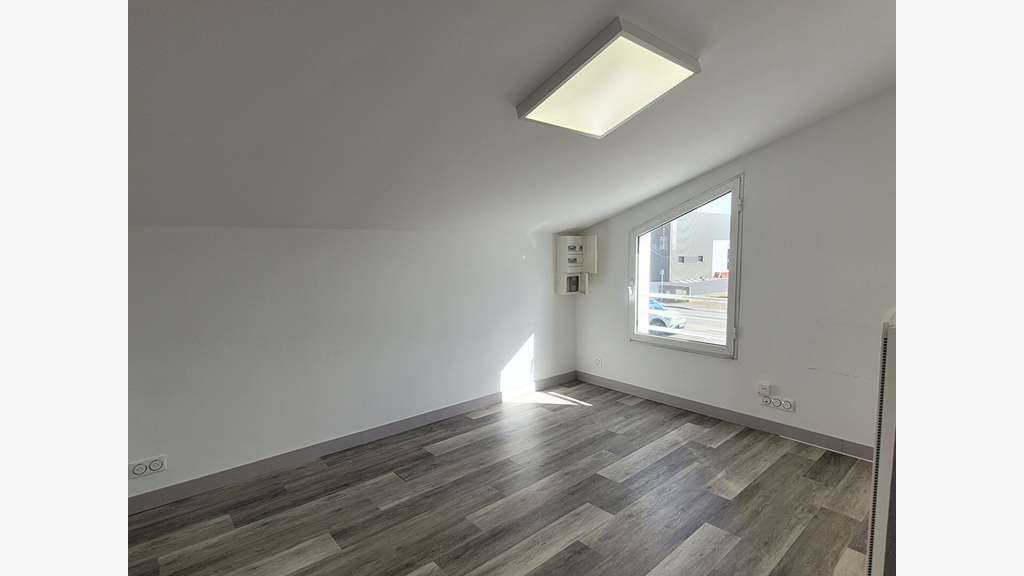 A LOUER - Bureaux de 78 m² ? Pôle Sud B
