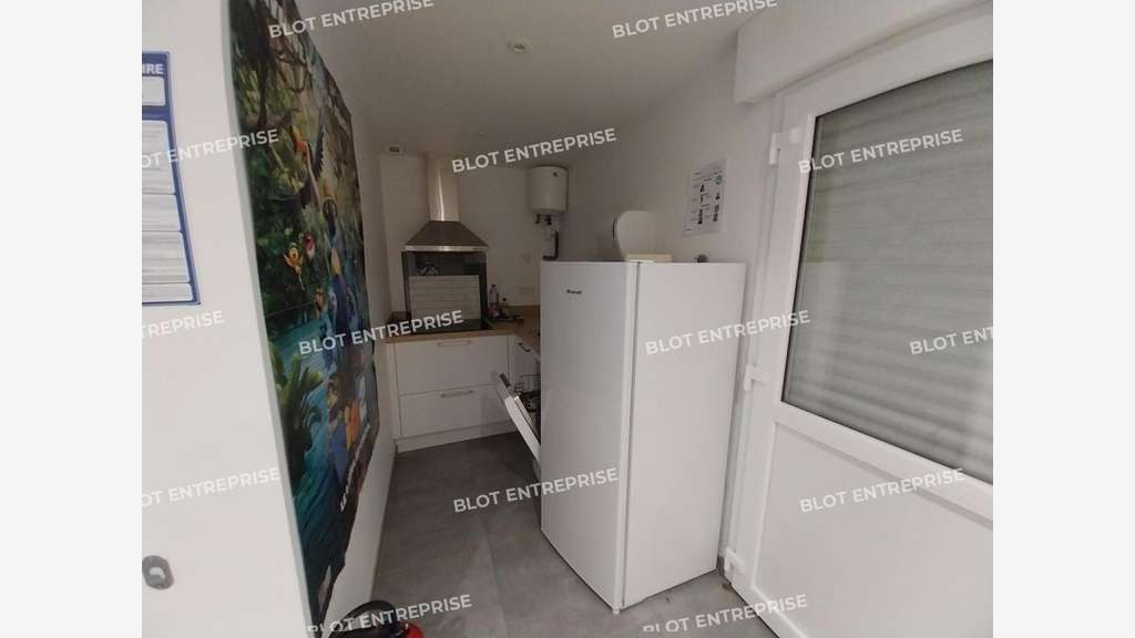 À LOUER - BUREAUX 106 m² - BAUD
