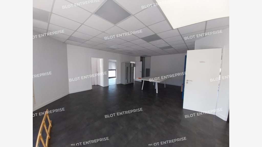 À LOUER - LOCAL PROFESSIONNEL BUREAUX 170 m² - B