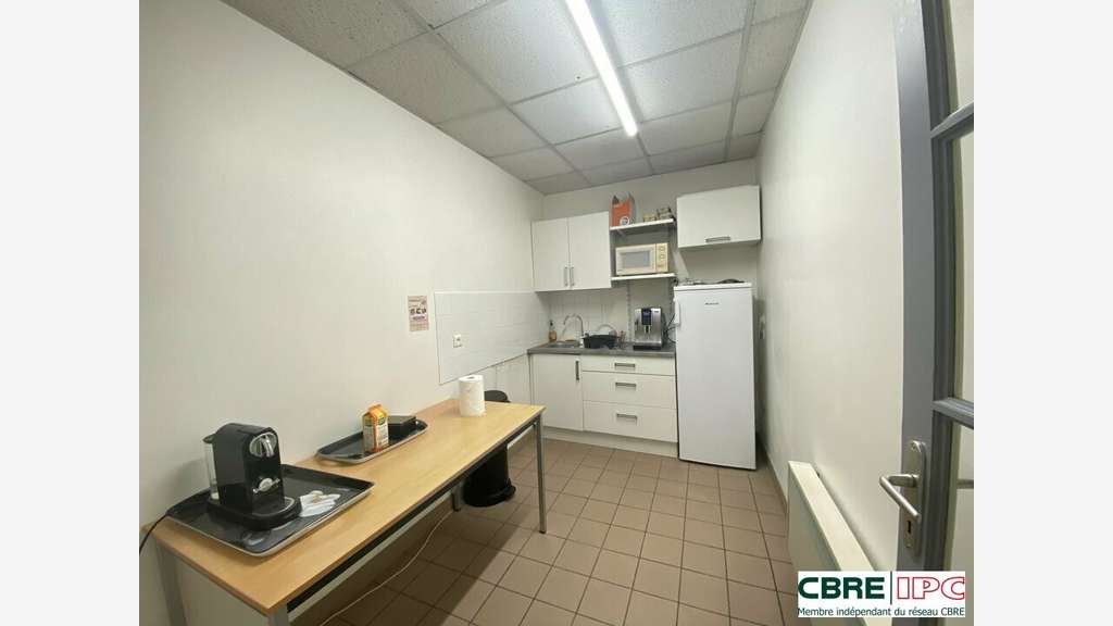 Location bureaux de 443m² au 1er étage à Bayonne