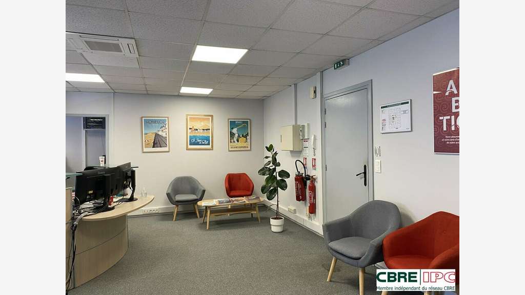 Location bureaux de 443m² au 1er étage à Bayonne
