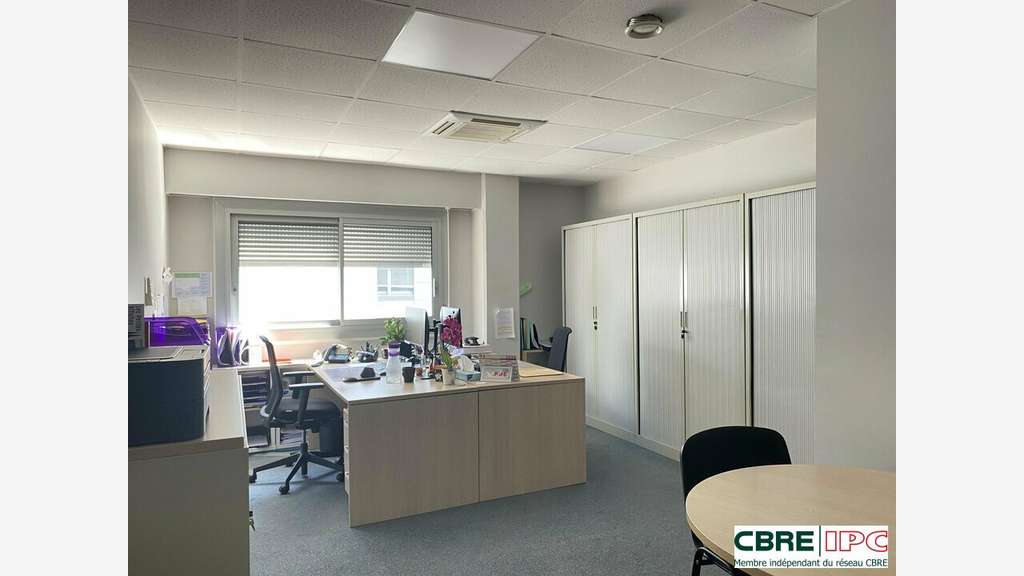Location bureaux de 443m² au 1er étage à Bayonne