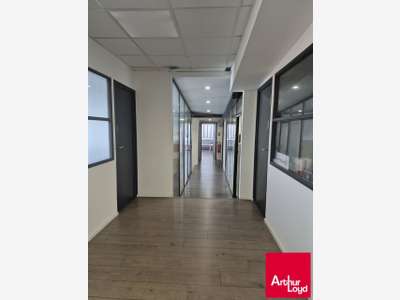 Bureaux de 91m² à louer au 1er étage à Bayonne