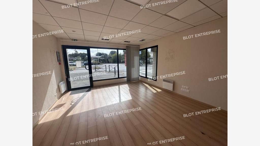 A louer bureaux 46m² avec accès PMR à Betton