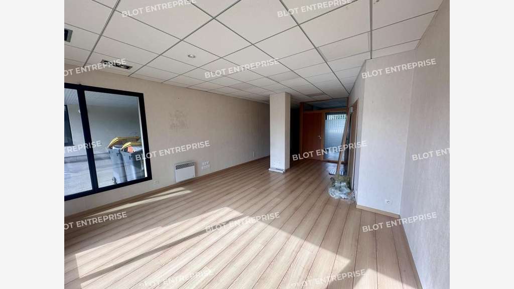A louer bureaux 46m² avec accès PMR à Betton