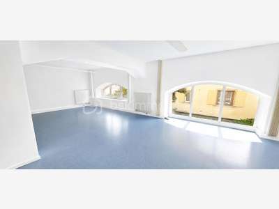 Local professionnel 232m² à louer à Benfeld