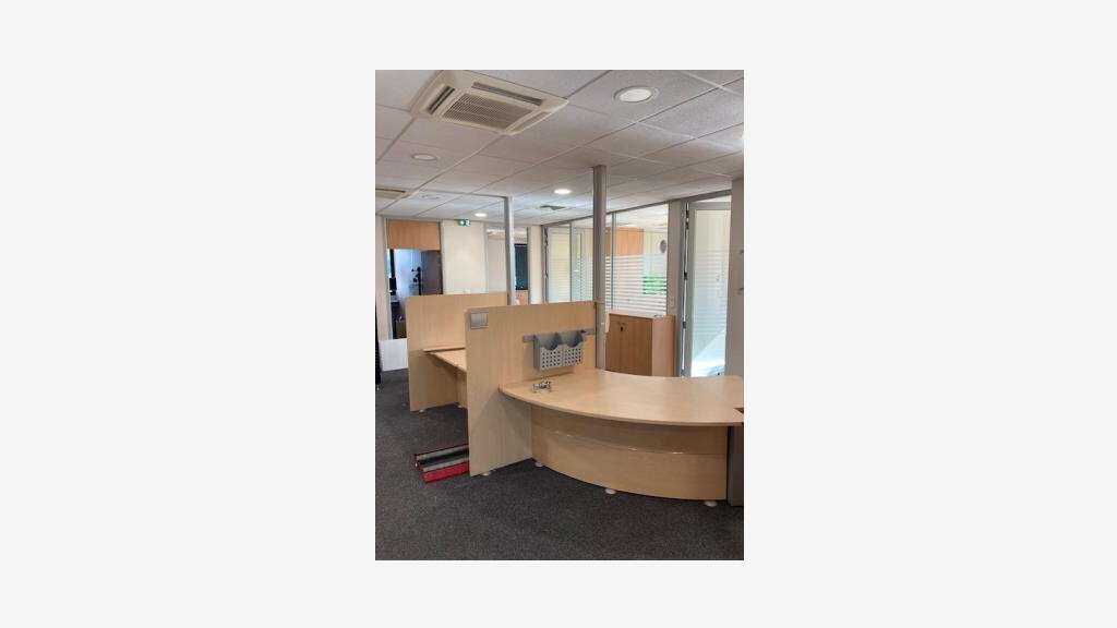 A louer bureaux 194m² avec places parking Besançon