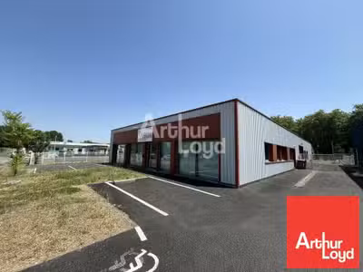 Bureaux 350m² à louer à Bessines entrée de Niort