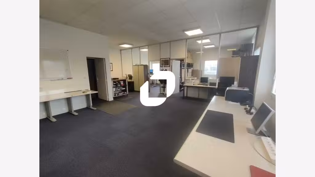 A louer Bureaux 100m² Bievres