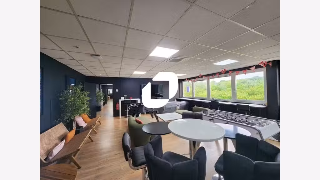A louer Bureaux 288m² Bievres