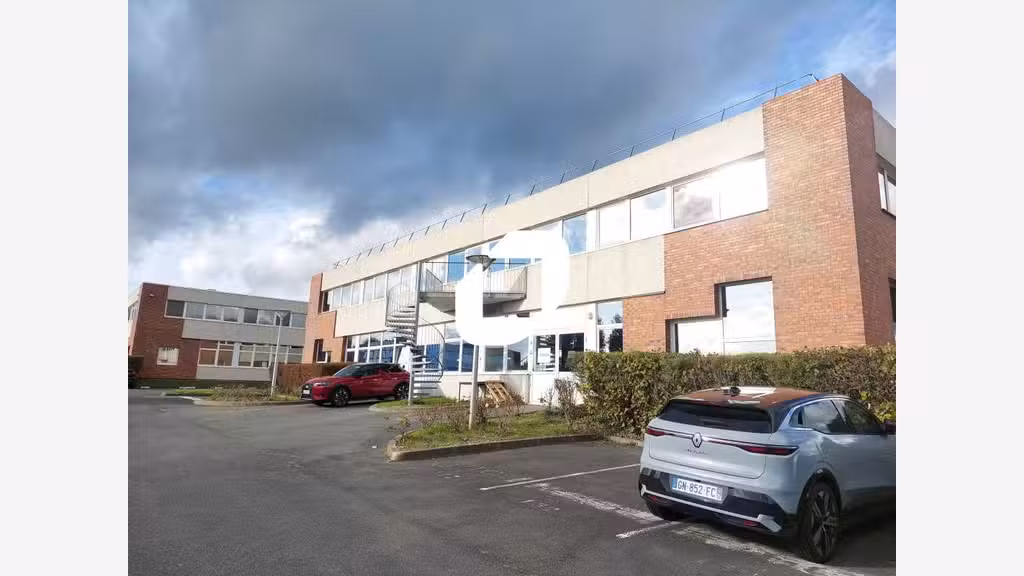 A louer Bureaux 800m² Bievres