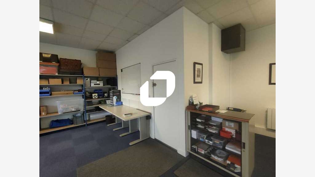 A louer Bureaux 100m² Bievres