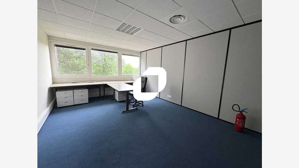 A louer Bureaux 201m² Bievres