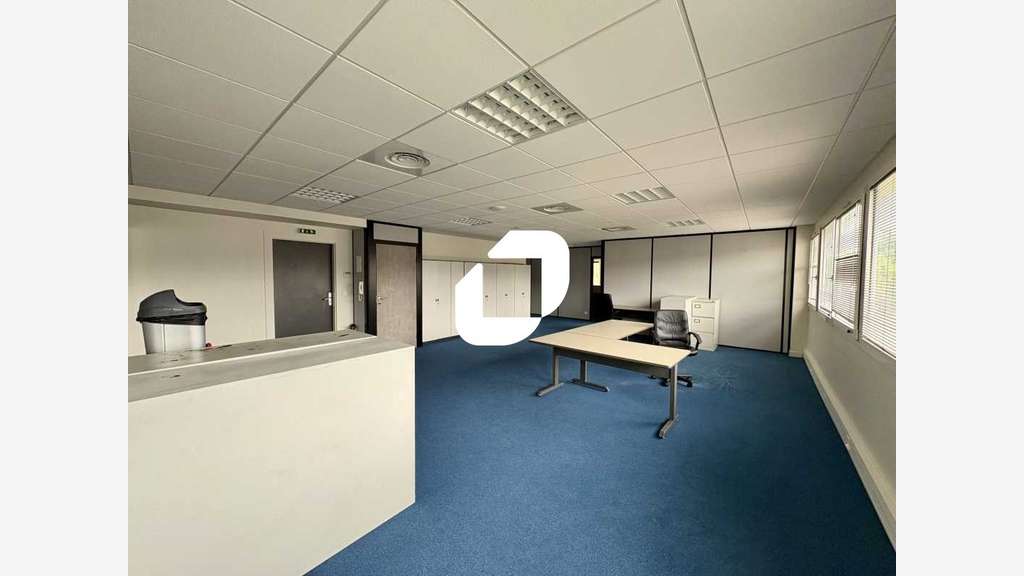A louer Bureaux 201m² Bievres