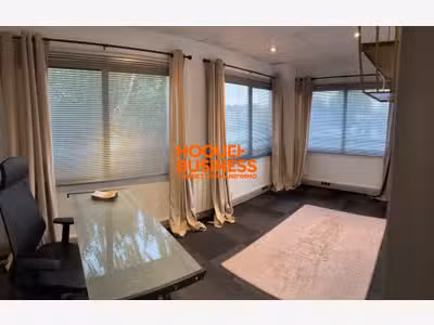 BUREAU 13M² A LOUER