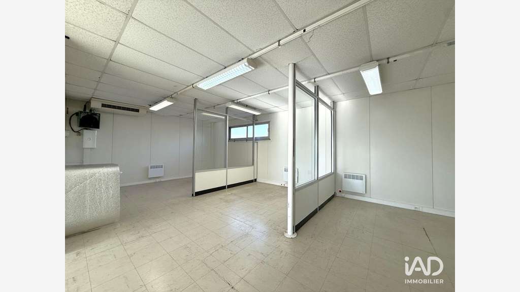 A louer bureau 74m² à Boissy-sous-Saint-Yon