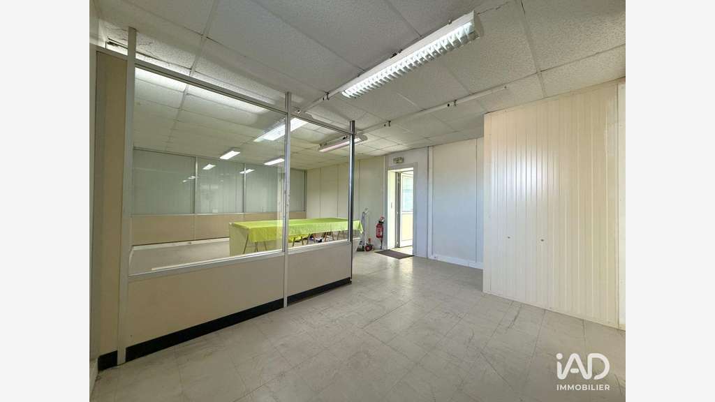 A louer bureau 74m² à Boissy-sous-Saint-Yon