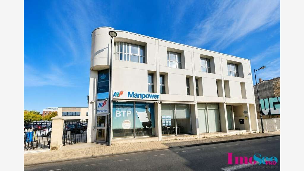 Bureaux PMR de 271m² à louer en R+2 à Bordeaux