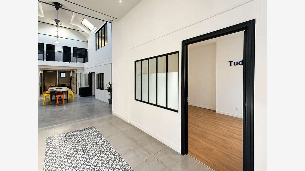 Local commercial 440m² à louer Bordeaux Gaviniès