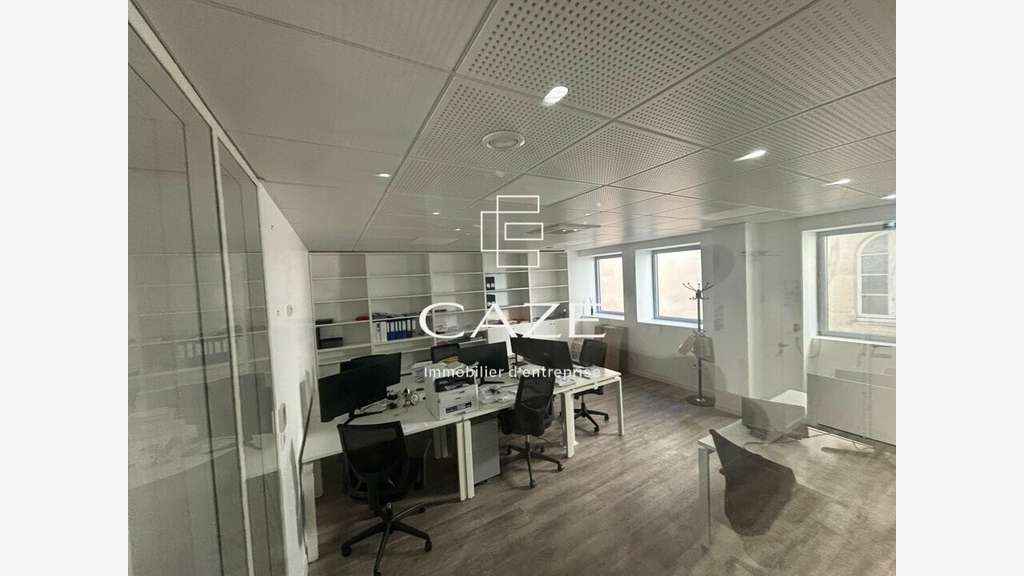 Bureaux 125m² à louer Bordeaux proche Quinconces