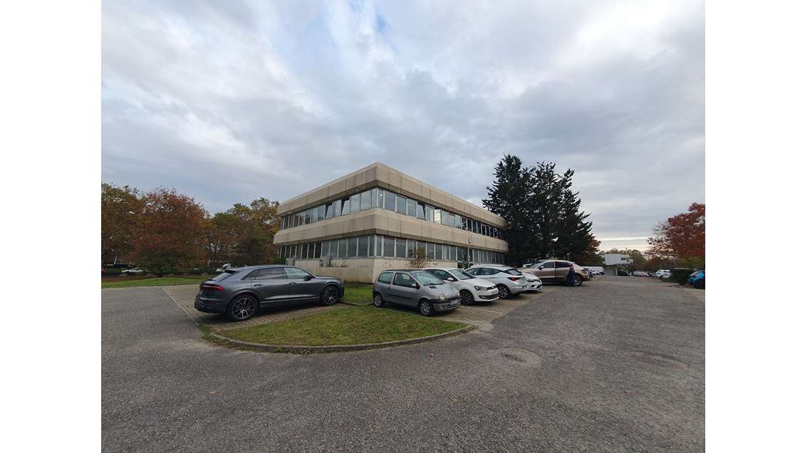 Bureau 172m² à louer à Bordeaux proche du Lac