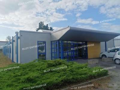 À LOUER - BUREAUX - 249 M² - BOUGUENAIS