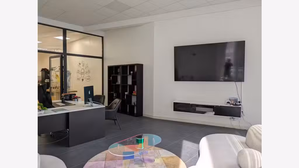 Local 77m² à louer centre comm. Bourgoin-Jallieu