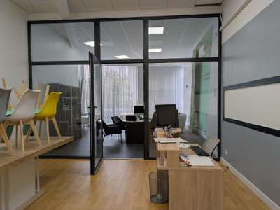 Local 77m² à louer centre comm. Bourgoin-Jallieu