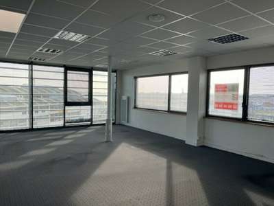 Bureaux 126m² à louer sur port de commerce Brest 