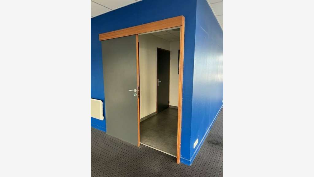 Bureaux 126m² à louer sur port de commerce Brest 