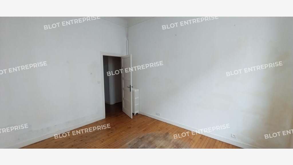 A louer bureaux 60m² rue du Château à Brest