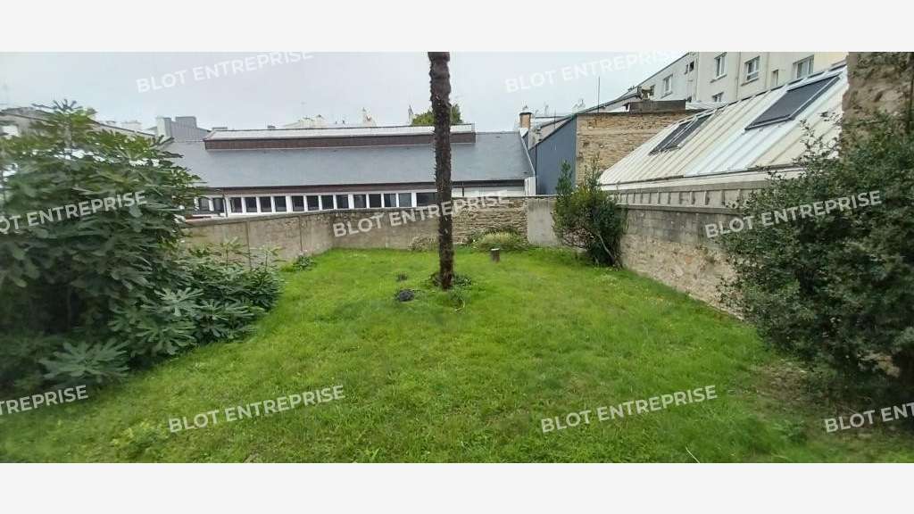 A louer bureaux 60m² rue du Château à Brest