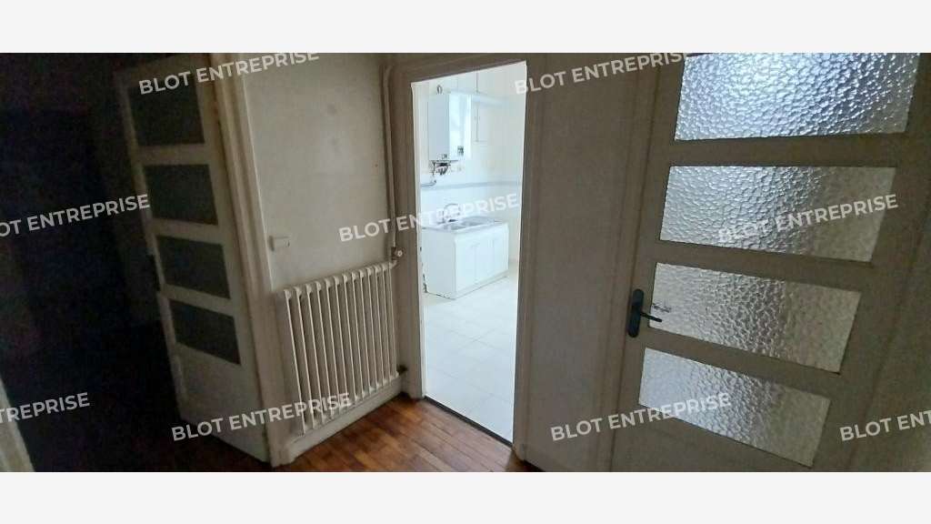 A louer bureaux 60m² rue du Château à Brest