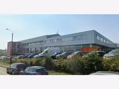 A louer bureaux de 408m² au 1er étage à Brest