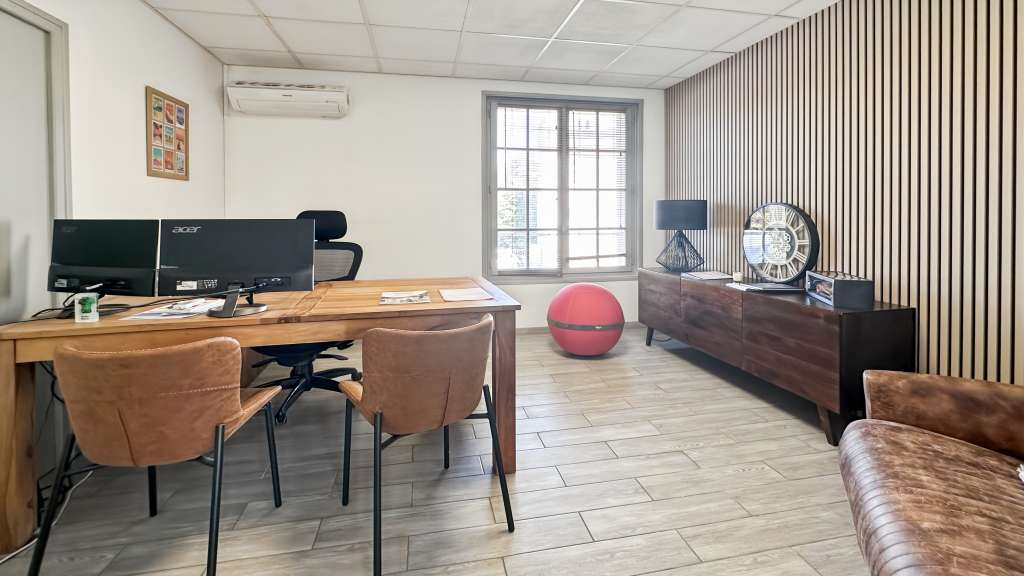 Bureaux Brie Comte Robert CENTRE avec parkings
