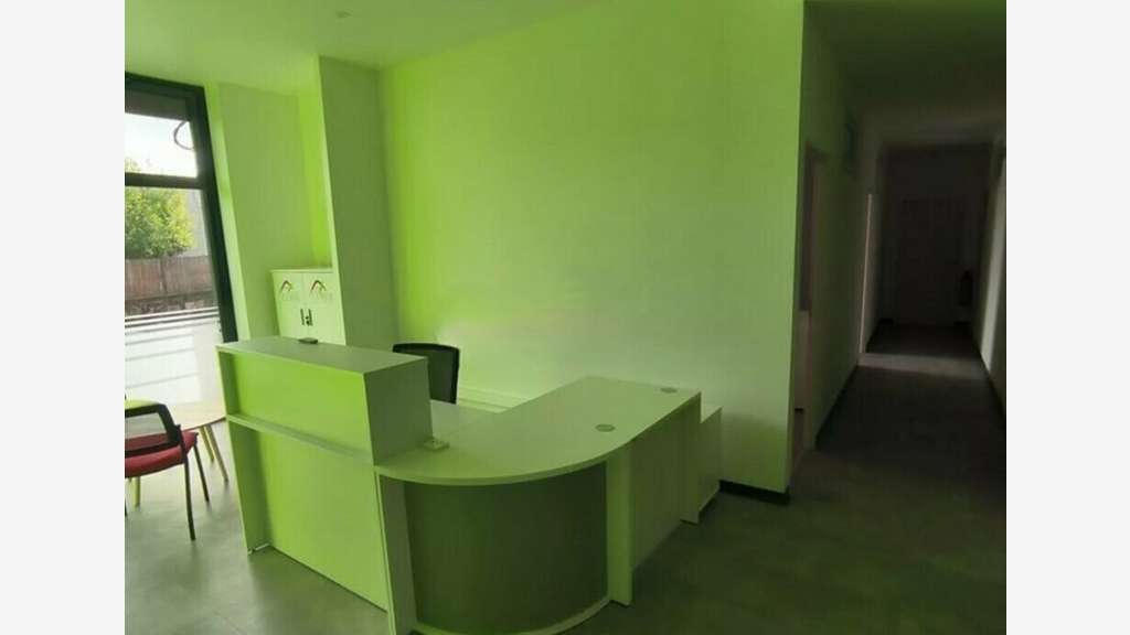 A louer bureaux 90m² à Brive-la-Gaillarde