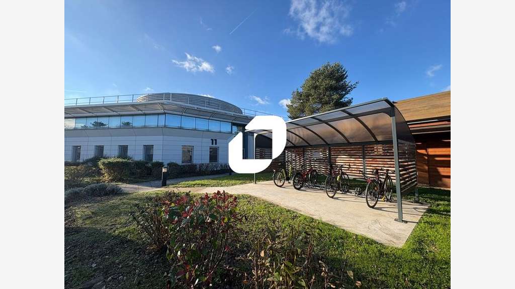 A louer Bureaux 450m² Bron