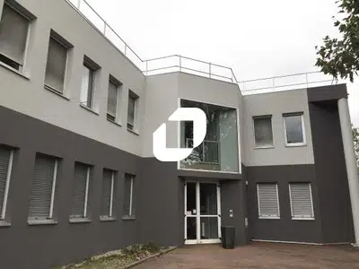 A louer Bureaux 362m² Bron