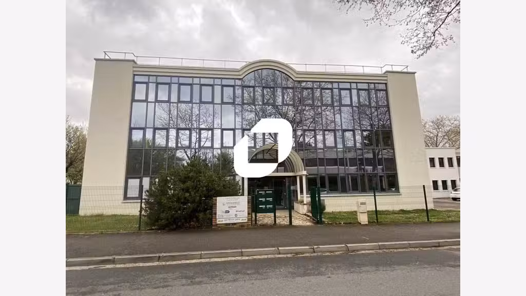 A louer Bureaux 118m² Bron