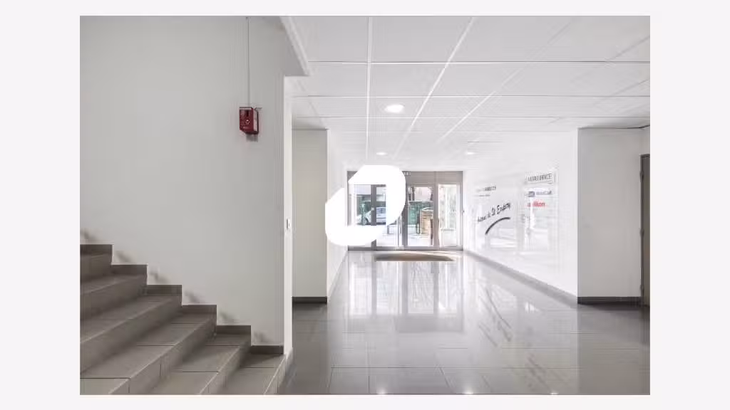 A louer Bureaux 118m² Bron