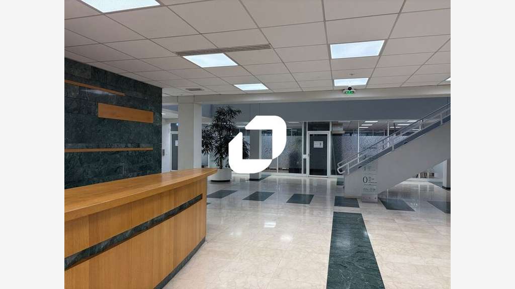 A louer Bureaux 163m² Bron