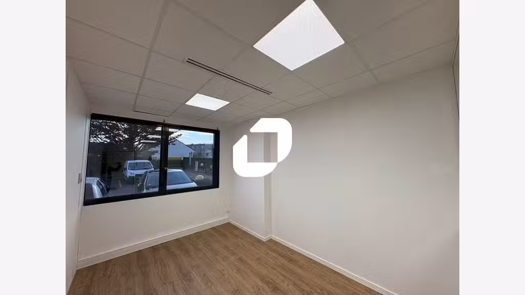 A louer Bureaux 163m² Bron