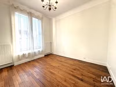 A louer bureau de 16m² à Brunoy Pyramide