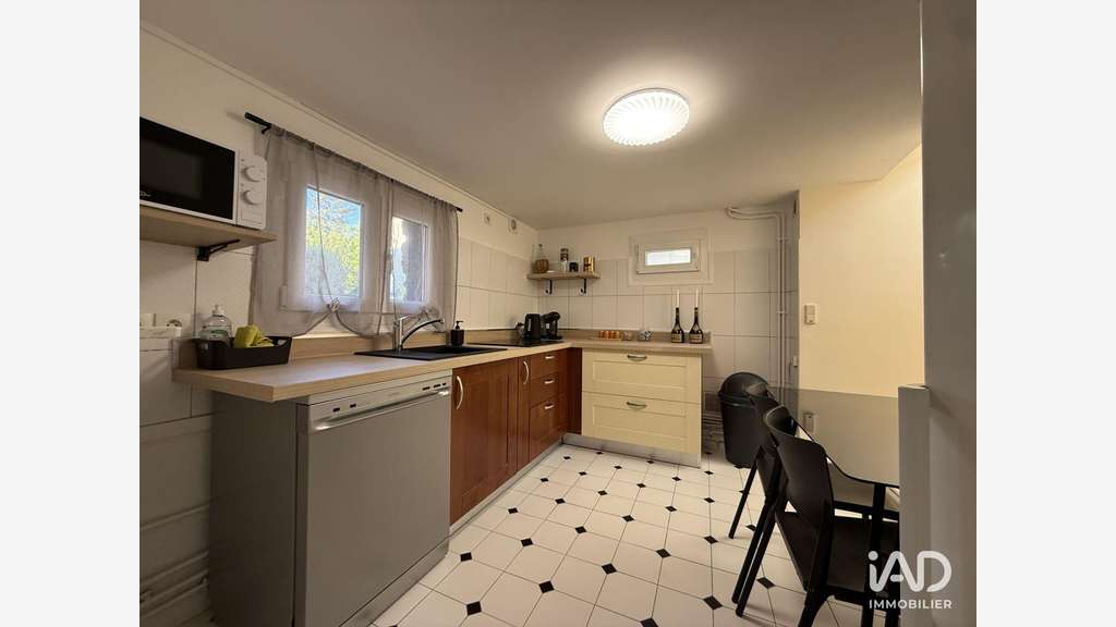 A louer bureau de 24m² à Brunoy Pyramide