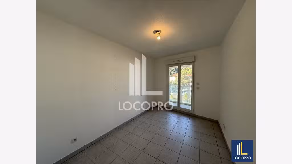 A louer bureau de 41m² + terrasse à Cagnes sur Mer