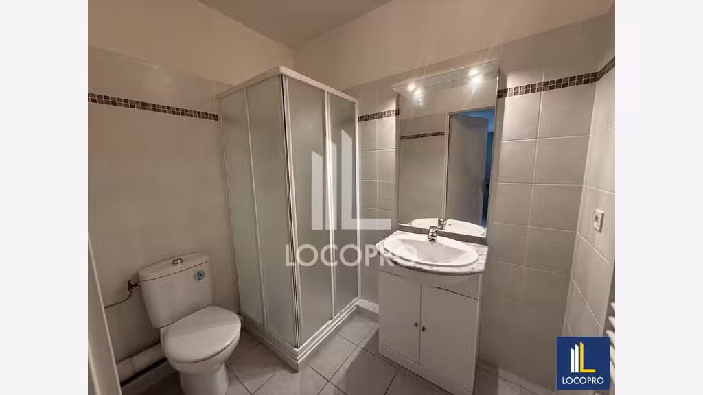 A louer bureau de 41m² + terrasse à Cagnes sur Mer