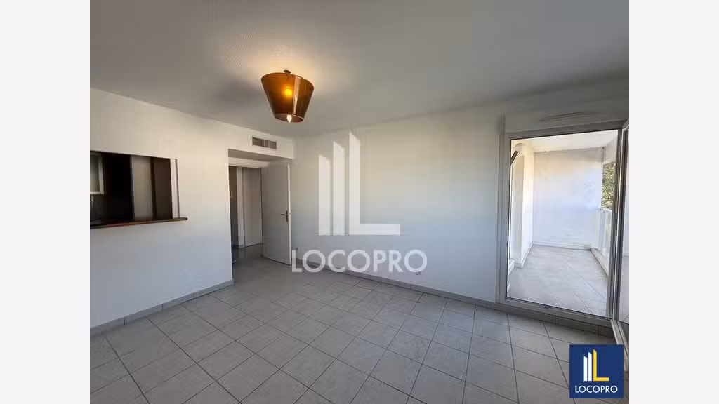 A louer bureau de 41m² + terrasse à Cagnes sur Mer