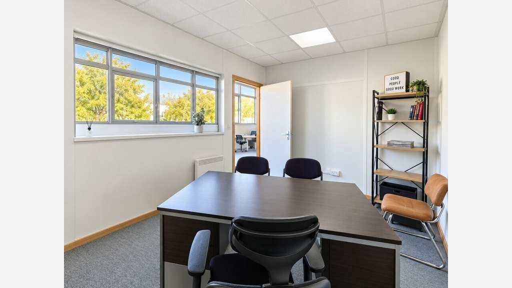 Bureaux de 108m² à louer avec parkings à Canejan